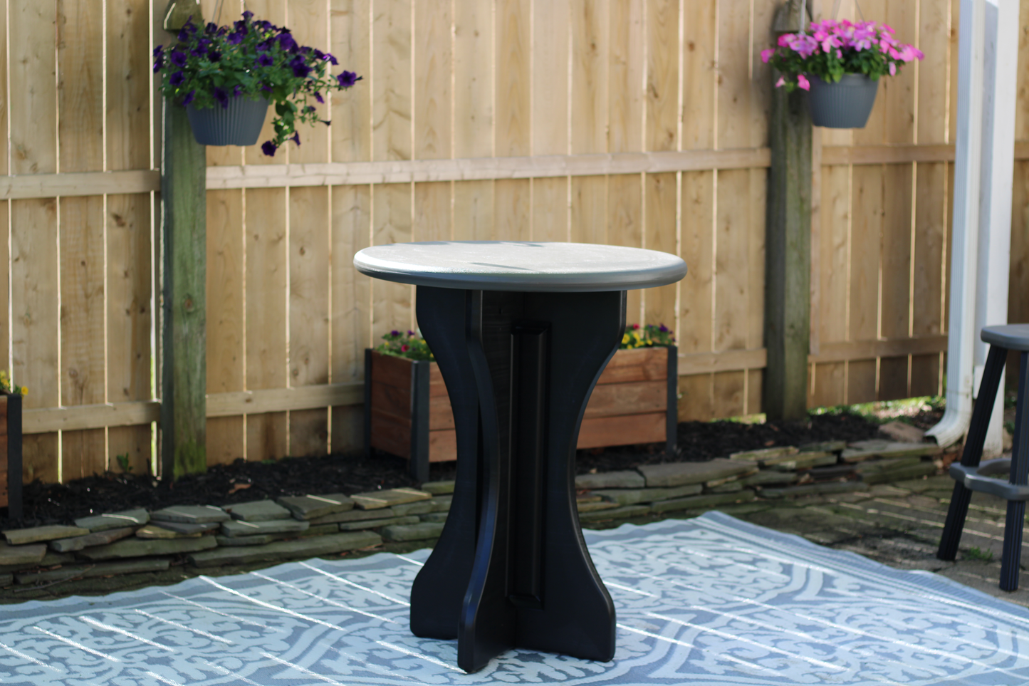 Leisure Accents Table & Stools - Leisure Accents