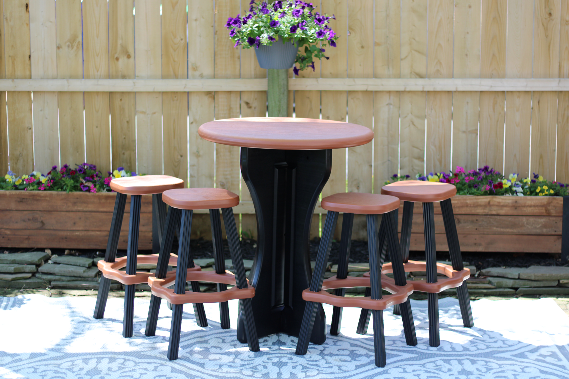 Leisure Accents Table & Stools - Leisure Accents